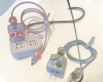 Funda para cargador de iPhone con diseño floral ondulado y protector de cable, funda de TPU, protector de adaptador de 20 W