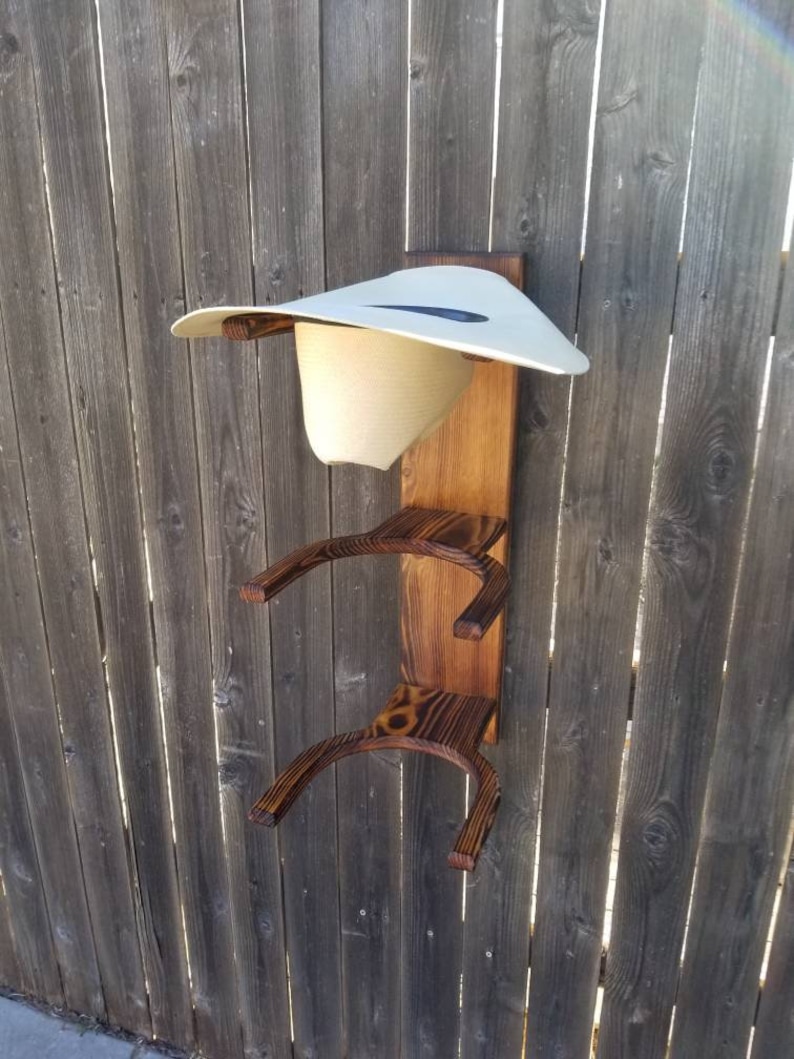 Triple Cowboy Hat Rack (vertical) image 1