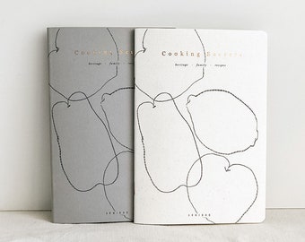 Lot de 2 secrets de cuisine, héritage - famille - carnet de recettes, couverture grise minimaliste avec feuille de cuivre et illustration de fruits