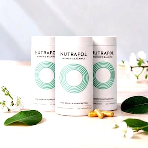 Nutrafol Women's Balance Hair Growth Supplement – 120 Capsules for Thicker Hair imagen 1