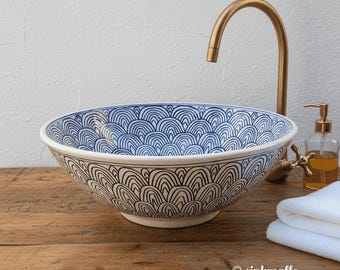 Lavabo rústico para baño, lavabo con estampado azul y blanco, lavabo tradicional, lavabo de estilo granja.