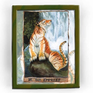 Art tigre doré, impression cascade, carte de tarot de l'impératrice, cadeau animalier pour amoureux de la nature, déco gros félin, illustration animalière, tarot animiste