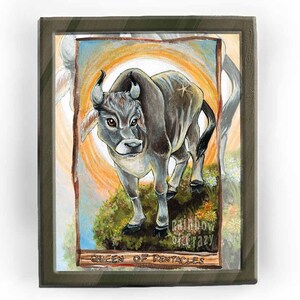 Impression vache tyrolienne, art animalier de la ferme, carte de tarot reine des pentacles, oeuvre d'art sur la nature, cadeau pour lecteur de tarot, jeu de tarot animisme
