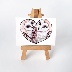 Peinture ACEO de chouette effraie des clochers, art du coeur, je t'aime, cadeau de Saint-Valentin pour amateur d'oiseaux, décoration de ferme, oeuvre d'art animalière, petit souvenir