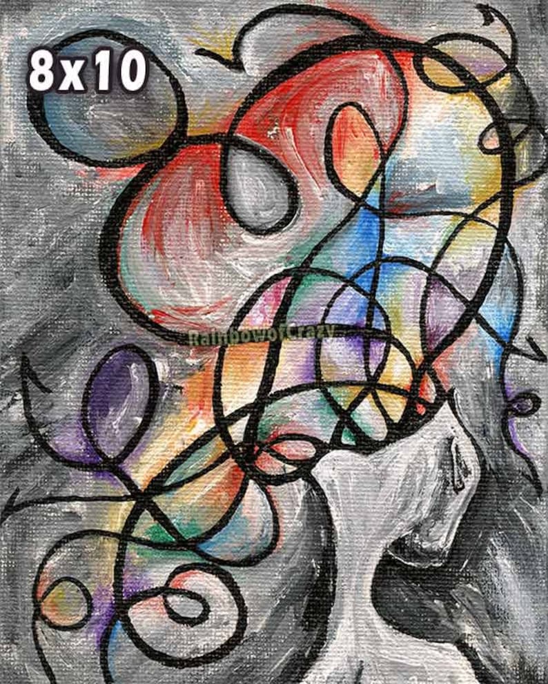 Op de afbeelding: Abstract schilderij op canvas met zwarte lijnen en kleurrijke swirls. Het schilderij is 8x10 inch en heeft een grijze achtergrond.