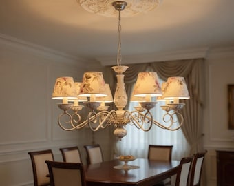 Vintage bloemenkroonluchter: witte keramische rooslamp voor Frans country- en bohodecor