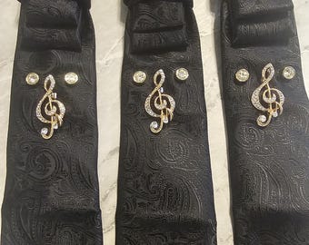 Corbata de música Sacred Harmony / Corbata con clave de sol / Corbata de color personalizado / Regalo para amantes de la música / Regalo para directores de coro / Accesorios para músicos