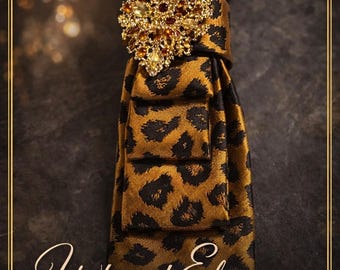 Collana con cravatta di tendenza "Untamed Elegance" / Cravatta di lusso con stampa leopardata / Cravatta da donna personalizzata / Cravatta con spilla dorata audace / L Snell Noire