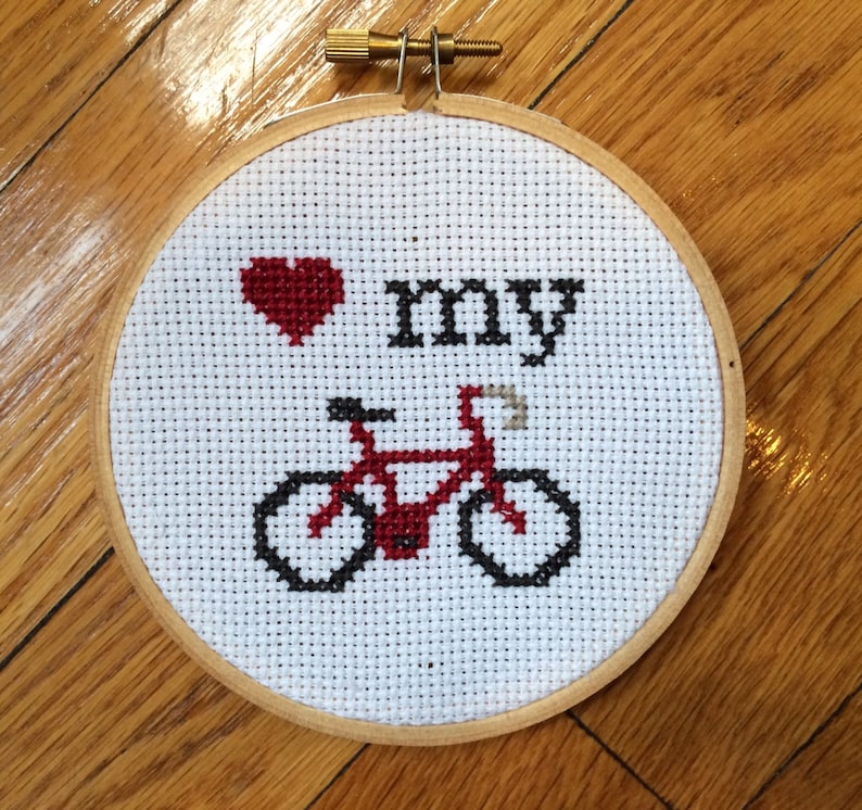 PATTERN Love My Bike Mini Tiny Cross Stitch Hoop Bicycle Téléchargement instantané image 2