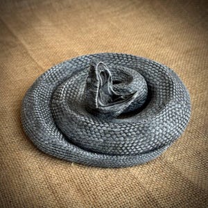 Curled Coiled Python Snake Statue Open Mouth Cobra Python Figurine Concrete Garden Decor Outdoor Yard Sculpture Exotic Reptile Art