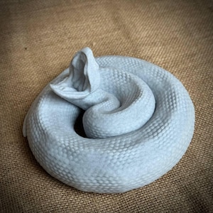 Snake Garden Statue Coiled Python Figurine Open Mouth Cobra Sculpture Concrete Exotic Reptile Figure Stone Snake Decor Outdoor Yard Statuary