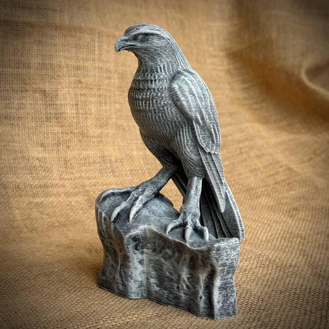 Sparrow Hawk Falcon Statue Bird of Prey Sculpture Stone Garden Decor ...