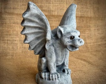 Winged Gargoyle Statue Sitting Gothic Guardian Sculpture Fantasy Creature Decor Medieval Style Garden Protector Ornament For Yard Or Home