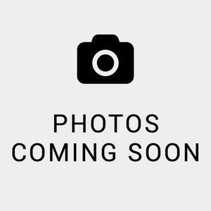 Puede incluir: Un icono de cámara negro sobre el texto "PHOTOS COMING SOON" en una fuente sans-serif. El fondo es de color gris claro. La imagen sugiere que las fotos aún no están disponibles.