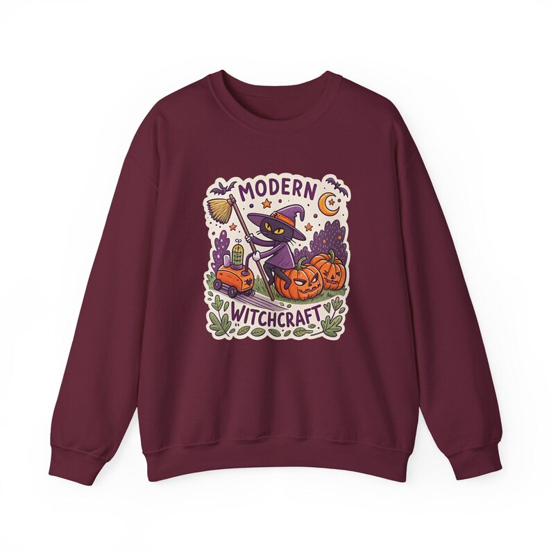 Modern Witchcraft Cat Robot Vacuum Halloween Sweatshirt, Funny Spooky Season Sweatshirt, Quirky Halloween Gift afbeelding 4