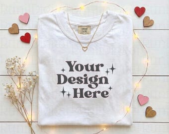 Valentijnsdag wit comfort kleuren 1717 eenvoudig shirtmodel bohoshirtmodel trendy mockup valentijnsthema platliggend shirtmodel C1717