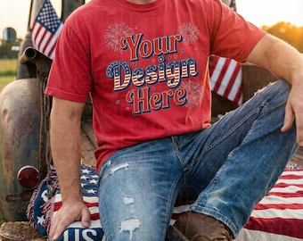 Maqueta de camiseta roja Comfort Colors C1717 del 4 de julio Maqueta de camiseta CC 1717 Maquetas de moda Maqueta de modelo de camiseta roja con temática patriótica del 250.º desfile