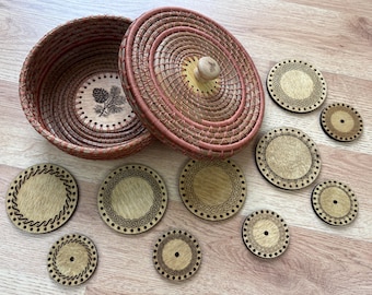 Pine needle basket base and lid centers