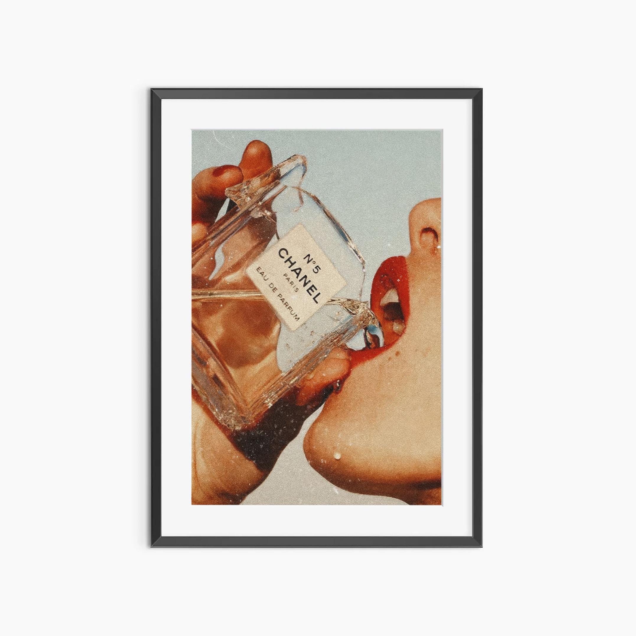 Chanel no5 art - Etsy 日本