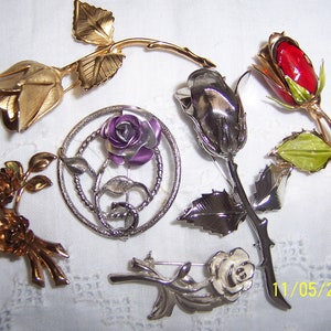 Vintage enamel brooches (Lot 247). Roses 2. More info in description.
