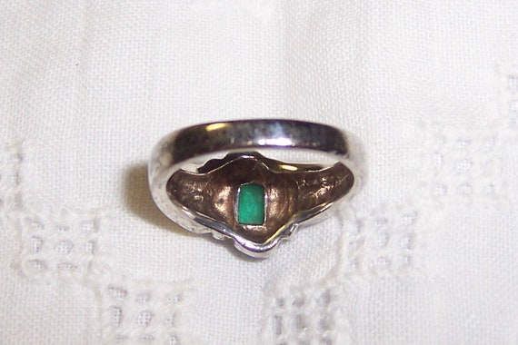 Vintage emerald ring, size 7.75. Sterling silver.… - image 4