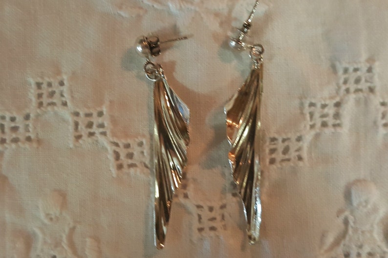 Vintage Wings Like, dangle earrings. Sterling Silver. image 3