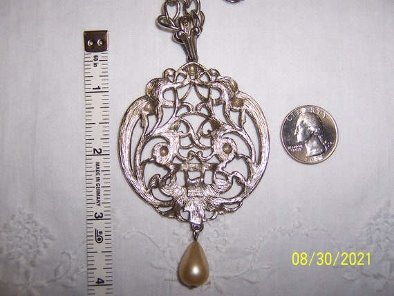 Very rare vintage chunky Avon scroll or filigree … - image 2