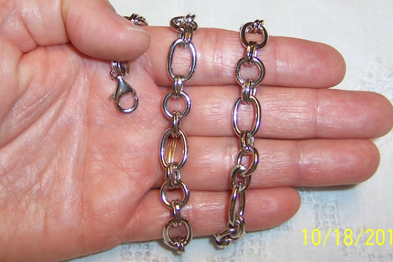 Sterling silver. EXTENDED SALE 20/% OFF Vintage Big Oval and round links chain necklace