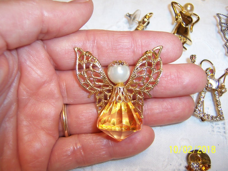 Angels Ii. 18 pieces SPRING SALE 20/% OFF Vintage Brooches and Pins lot 139