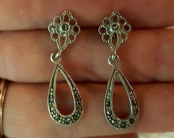Vintage Oval Marcasite Earrings. Sterling Silver. More info in description.