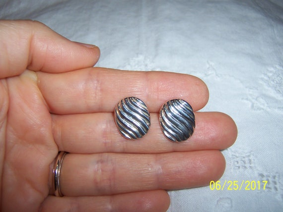 Vintage Oval Earrings. Sterling silver. - image 5