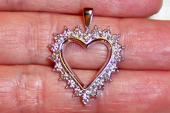 Vintage Hearth Diamond pendant. Sterling silver. - image 3