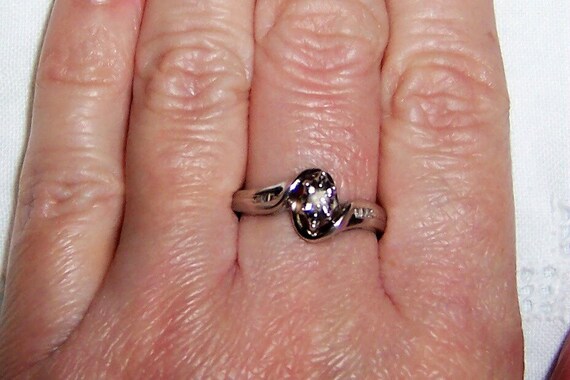 Vintage diamonds engagement or wedding ring, size… - image 4
