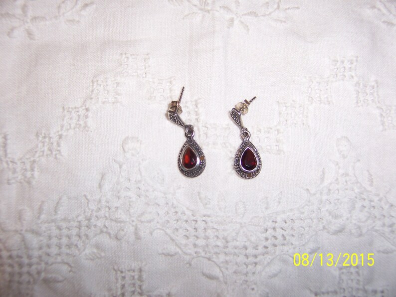 Sterling silver. SPRING SALE 20/% OFF Vintage Red Garnet earrings