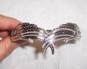 Vintage angel's wings diamonds cuff bracelet. Sterling silver.