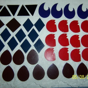 Vintage Enamel Jewelry parts destash for crafts or repurpose (lot 157). 49 pieces. More info in description.