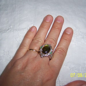 Vintage designer Michael Valitutti ammolite and emerald ring, size 10. Sterling silver and yellow gold. image 6