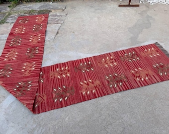 Tappeto Kilim fatto a mano, multicolore; tappeto in iuta, tappeto in lana Kilim Dhurrie; tappeto tradizionale, personalizzato, 2,5x22, 2,5x26, 2,5x30 piedi. Tappeto rosso per scale