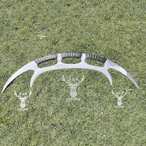 Klingon Bat’leth Inspired Cosplay Prop – Handcrafted Metal Display Piece – Collector Gift image 1