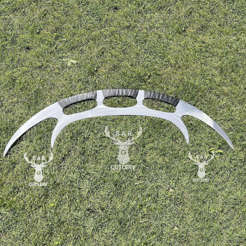 Klingon Bat’leth Inspired Cosplay Prop – Handcrafted Metal Display Piece – Collector Gift image 1