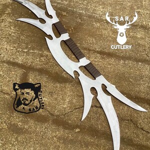 Handmade Carbon steel Klingon Bat'leth Style Sword – Kahless Inspired Prop Replica for Cosplay & Display image 2