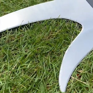 Klingon Bat’leth Inspired Cosplay Prop – Handcrafted Metal Display Piece – Collector Gift image 5