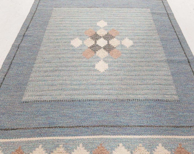 Handwoven Blue Kilim Rugs – Modern Geometric Flat weave Carpet and Rugs living room rugs, Bedroom rugs, Kilim rugs, kids room rugs.