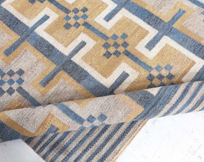 Handwoven Blue Kilim Rugs – Modern Geometric Flat weave Carpet and Rugs living room rugs, Bedroom rugs, Kilim rugs, kids room rugs, Durri.