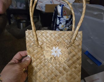 da Hawaiian Store Hand-Woven Lauala Gift Bag with Handles and Closure 2 Pack (Ch