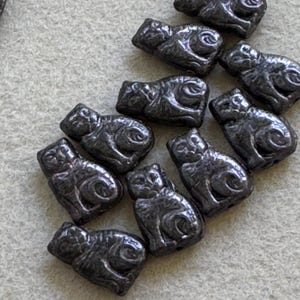 Cat Beads • Purple Black • 6pc Czech Glass Cat Beads • Czech Animal Beads • Metallic Cat Beads