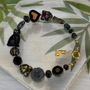 Black Cat Bracelet • Czech Glass Cat Bracelet • Black Cat Jewelry • Cat Lover Gift • Cat Rescue Gift