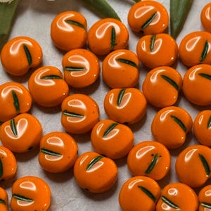 Perline di vetro a forma di pesca • Perline di frutta in vetro ceco 10 pezzi • Perline di pesca arancione • Perline di frutta ceche • Perline a forma di pesca e albicocca