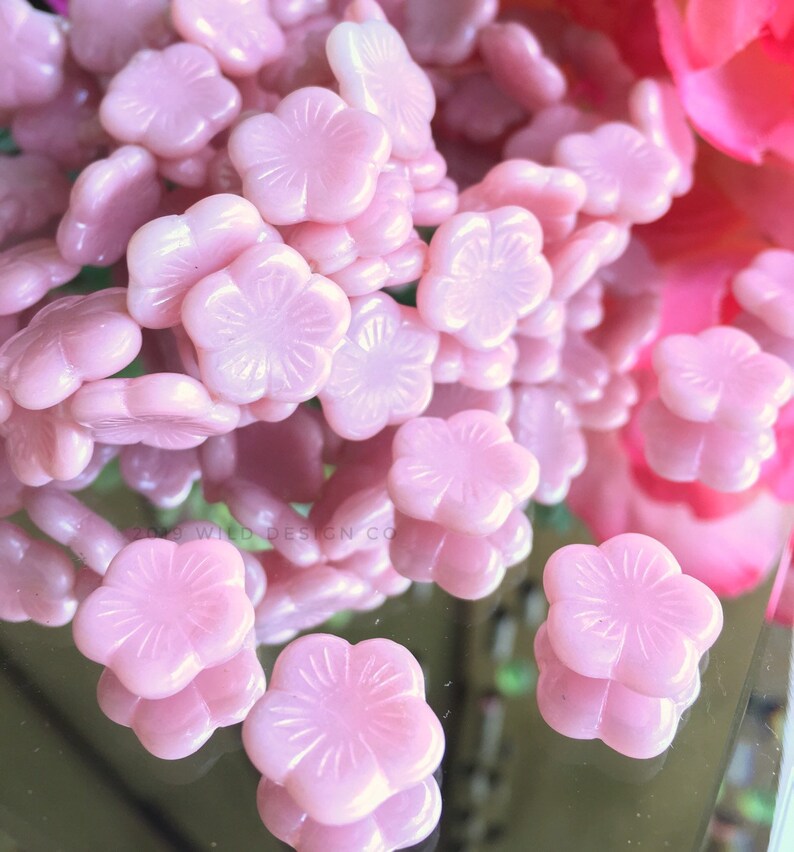 Flat flower 14mm opaque pink glass flower Beads 10pc cherry Etsy