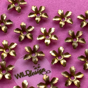 Flower Rivet • lamp parts • 4pc • 100% Solid Brass • Vintage brass parts • Heavy duty metal leaf base • Leatherwork